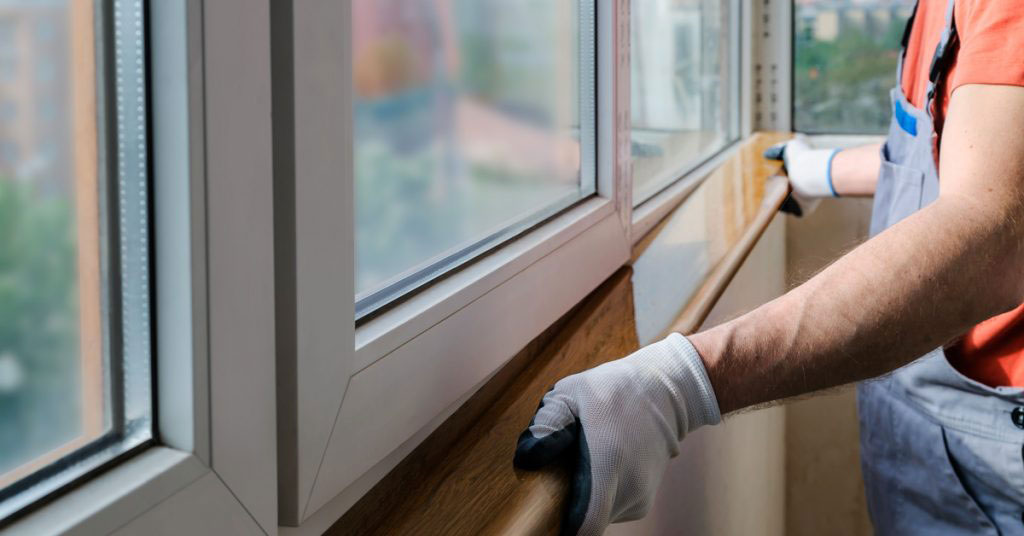 Как установить пластиковый подоконник