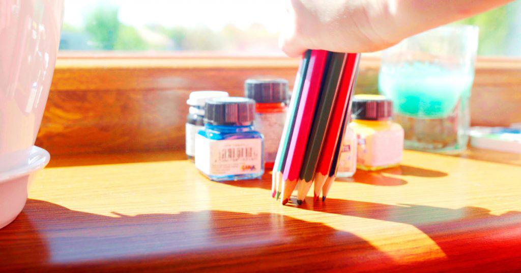 Какой подоконник лучше: глянцевый или матовый?