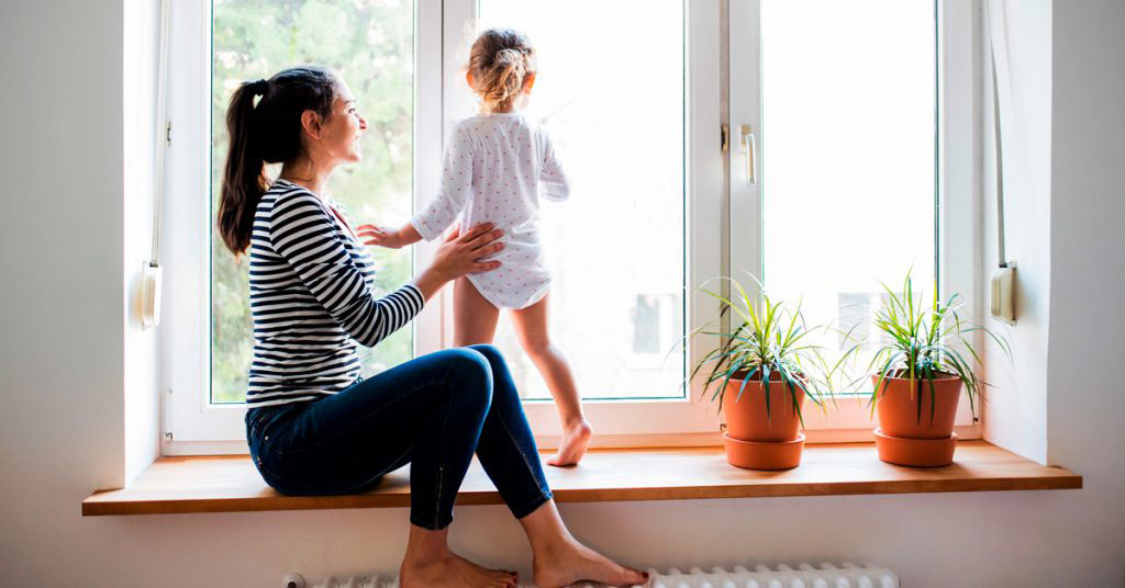 Безпека вашої дитини. Правила поведінки з вікнами для дітей та батьків