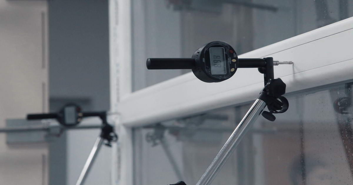 Пройшли перші випробування вікон для компанії «Екіпаж»